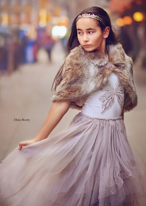 professionally style photo session in nyc by daisy beatty photography